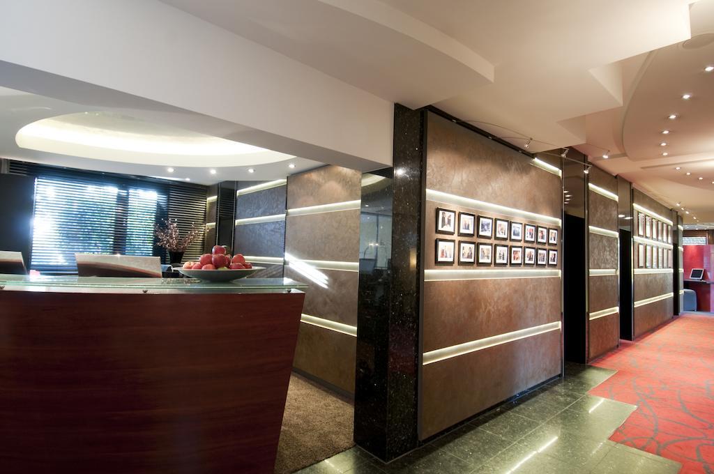 Atrium Hotel Mainz Bagian luar foto